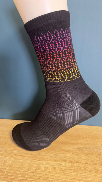 REDWOOD RAINBOW SOCKS, SIZE M